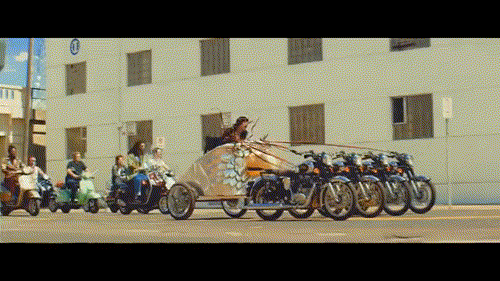 497-macklemore-ryan-lewis-downtown-official-music-video.gif